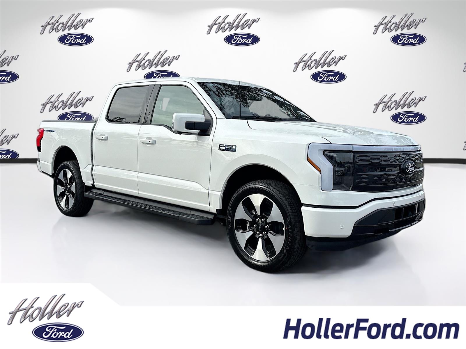 2025 Ford F-150 Lightning Platinum's photo