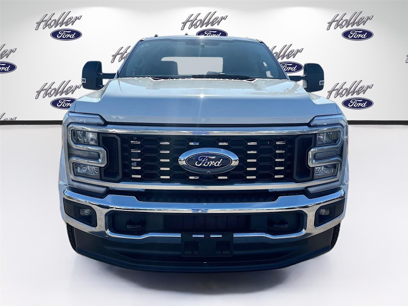 2025 Ford Super Duty F-450 DRW LARIAT