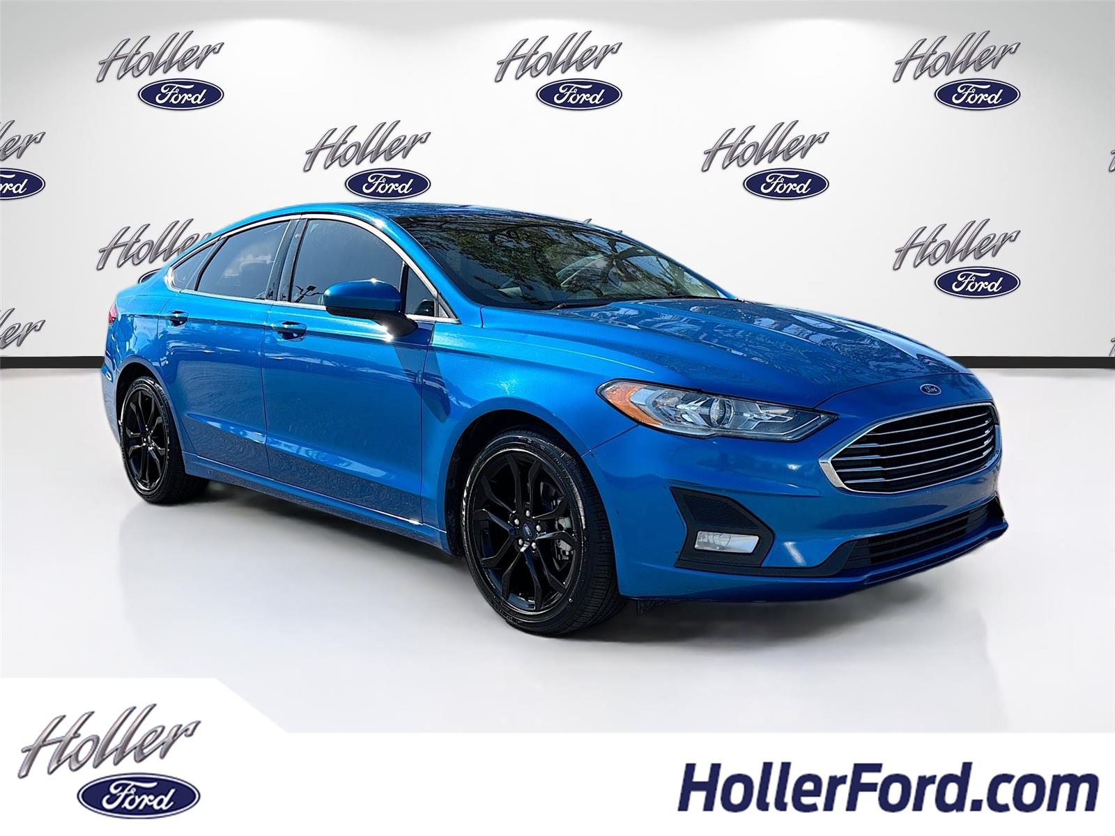 2019 Ford Fusion SE's photo