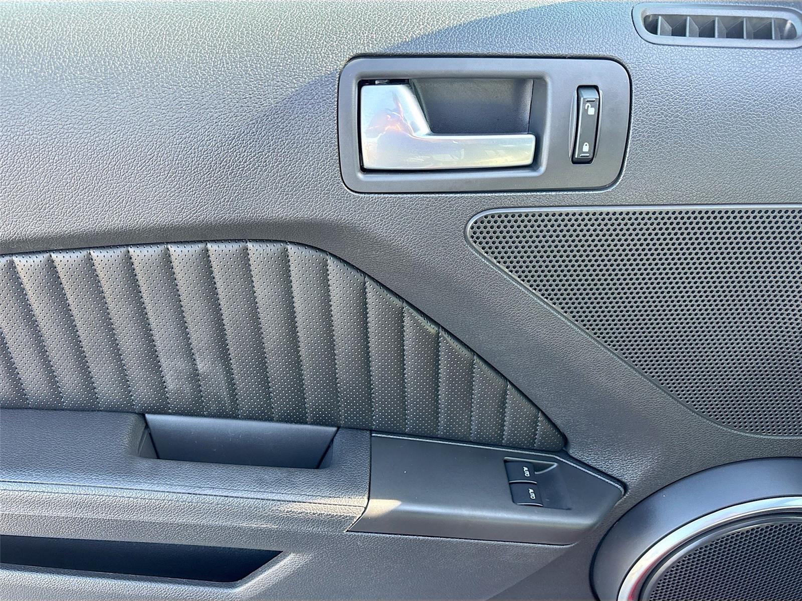 2010 Ford Mustang GT500