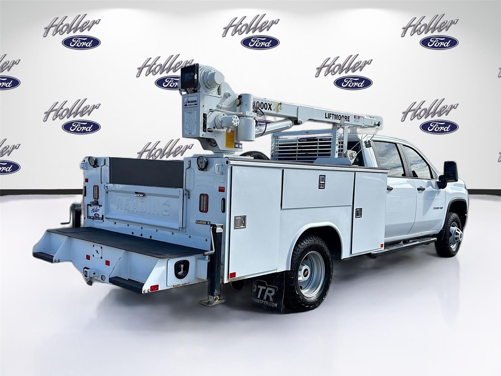 2023 Chevrolet Silverado 3500HD CC Work Truck