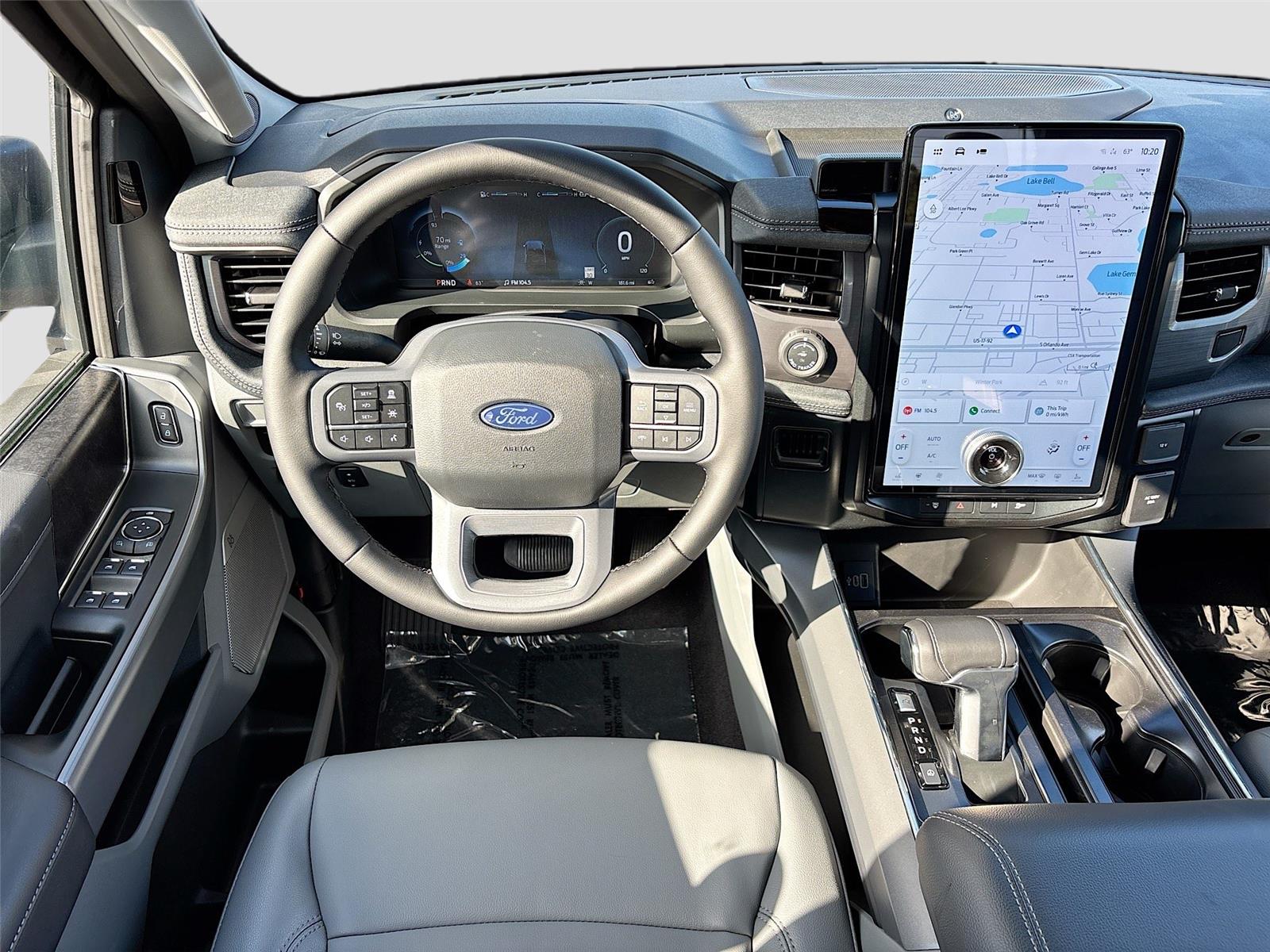 2025 Ford F-150 Lightning Flash