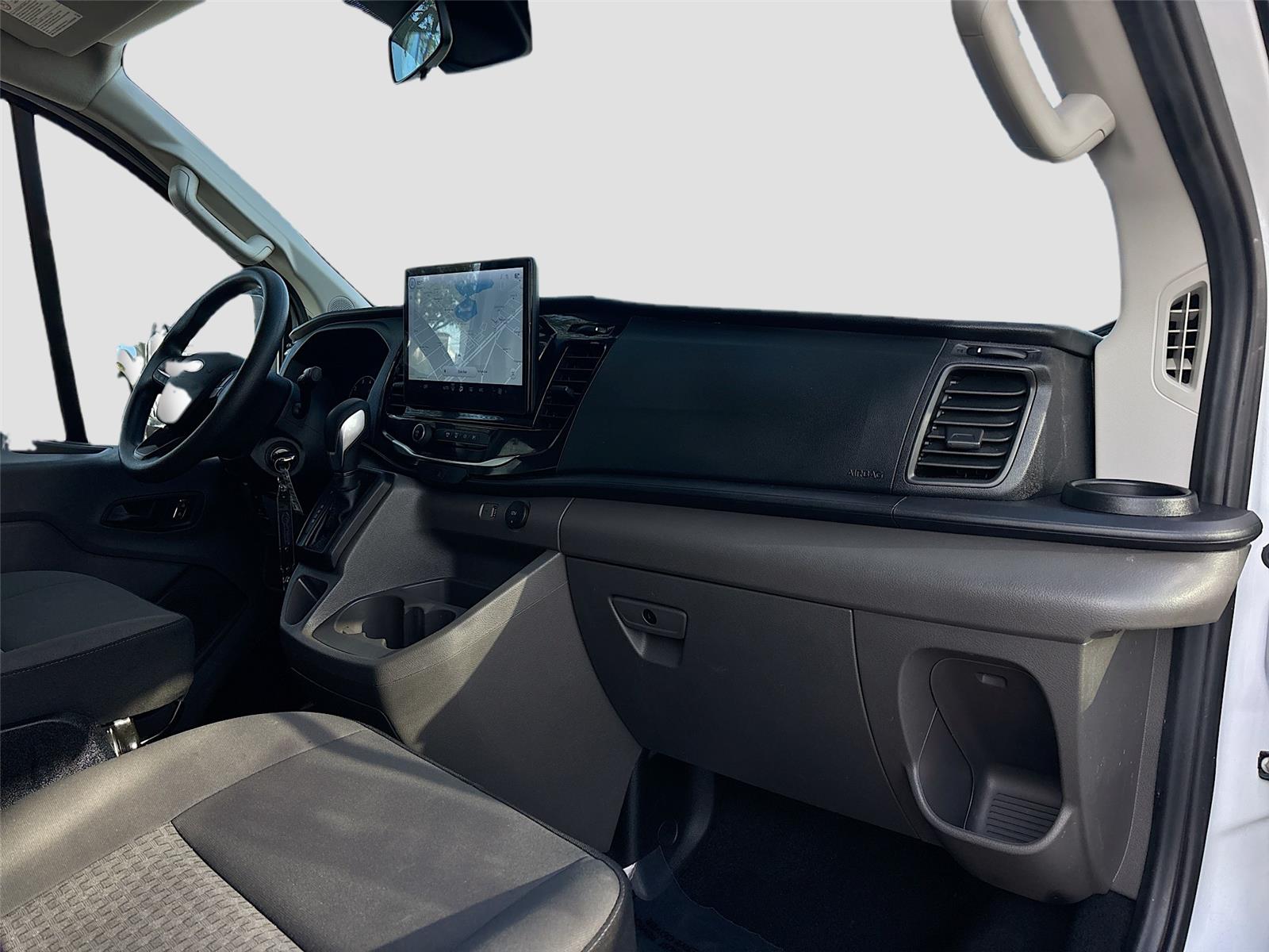 2023 Ford Transit Passenger Wagon XLT