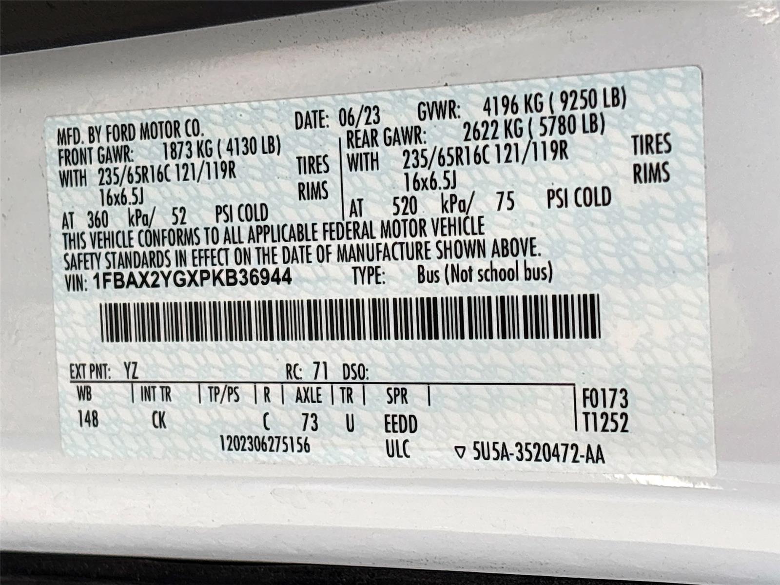 2023 Ford Transit Passenger Wagon XLT