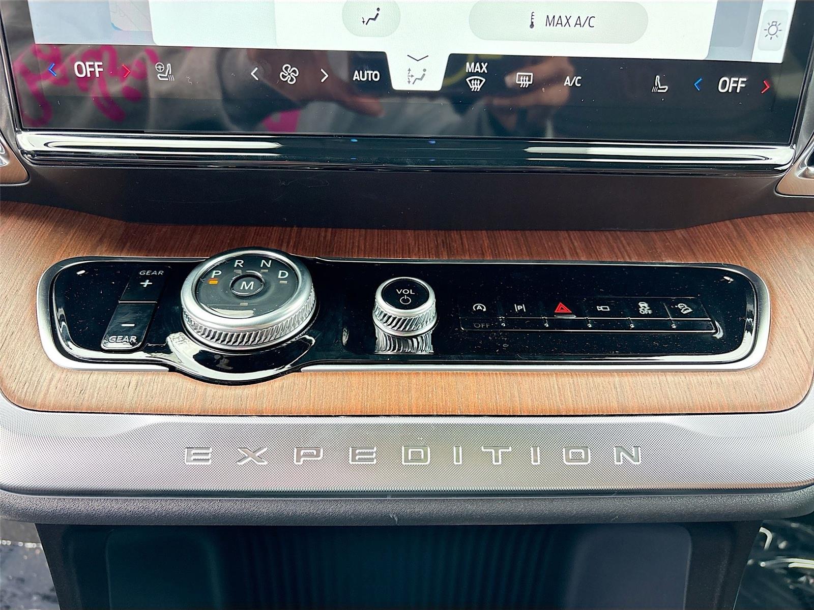 2025 Ford Expedition King Ranch