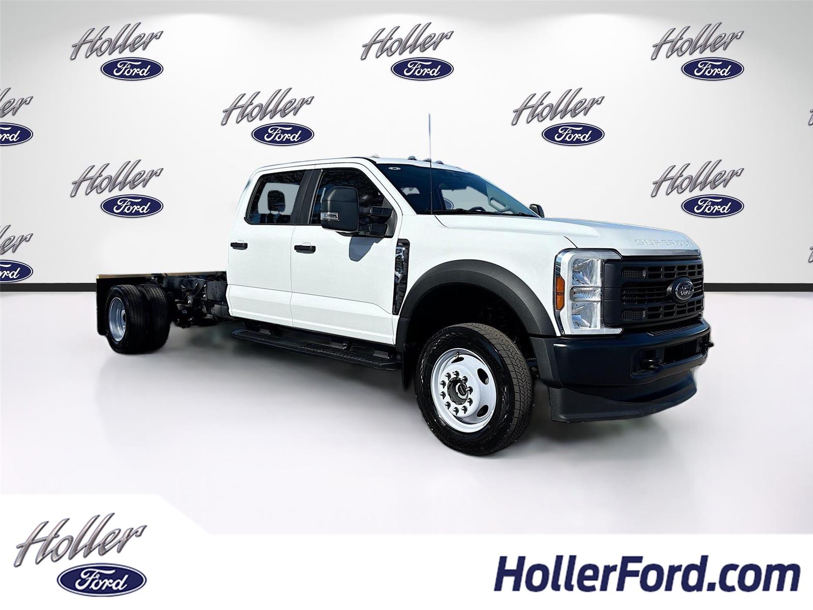 2025 Ford F-450 Super Duty Chassis Cab XL's photo
