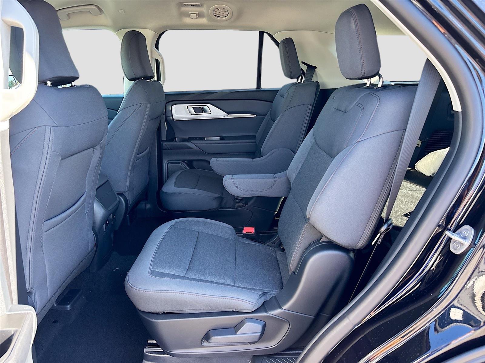 2026 Ford Explorer Active (100A)