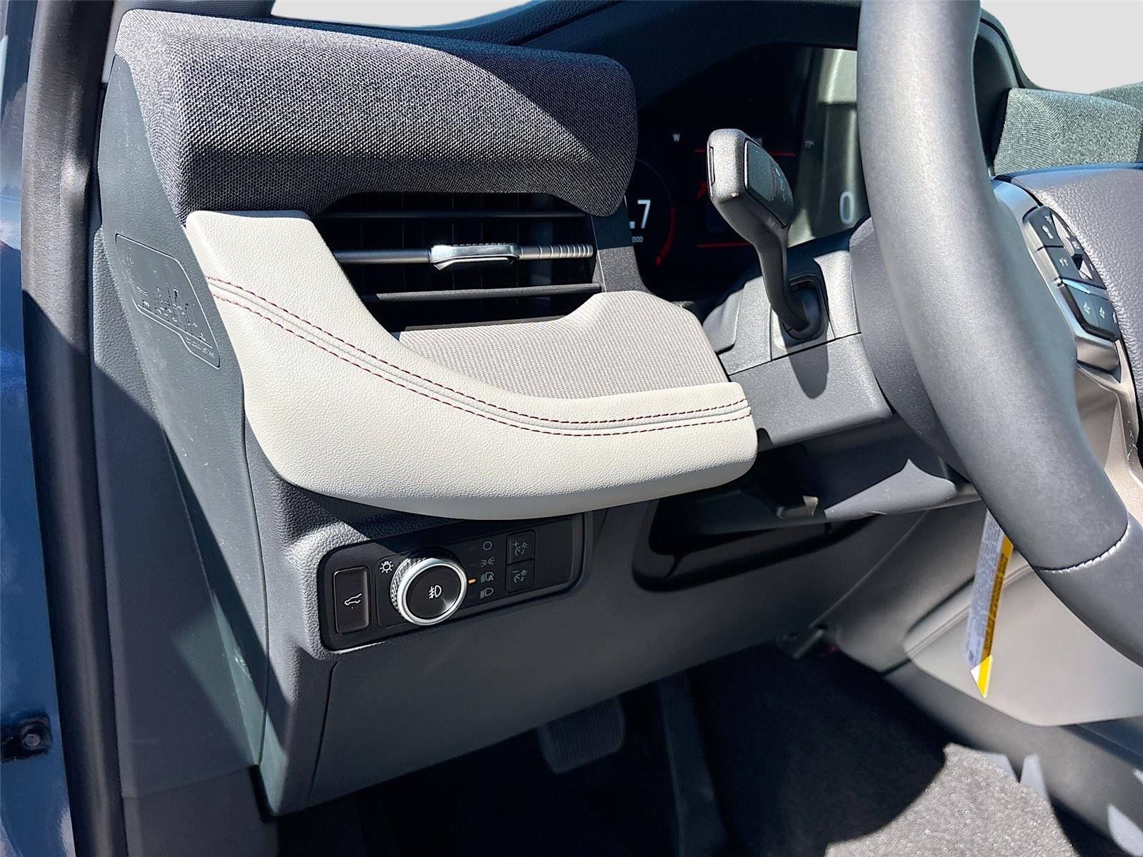 2026 Ford Explorer Active w/100A Pkg