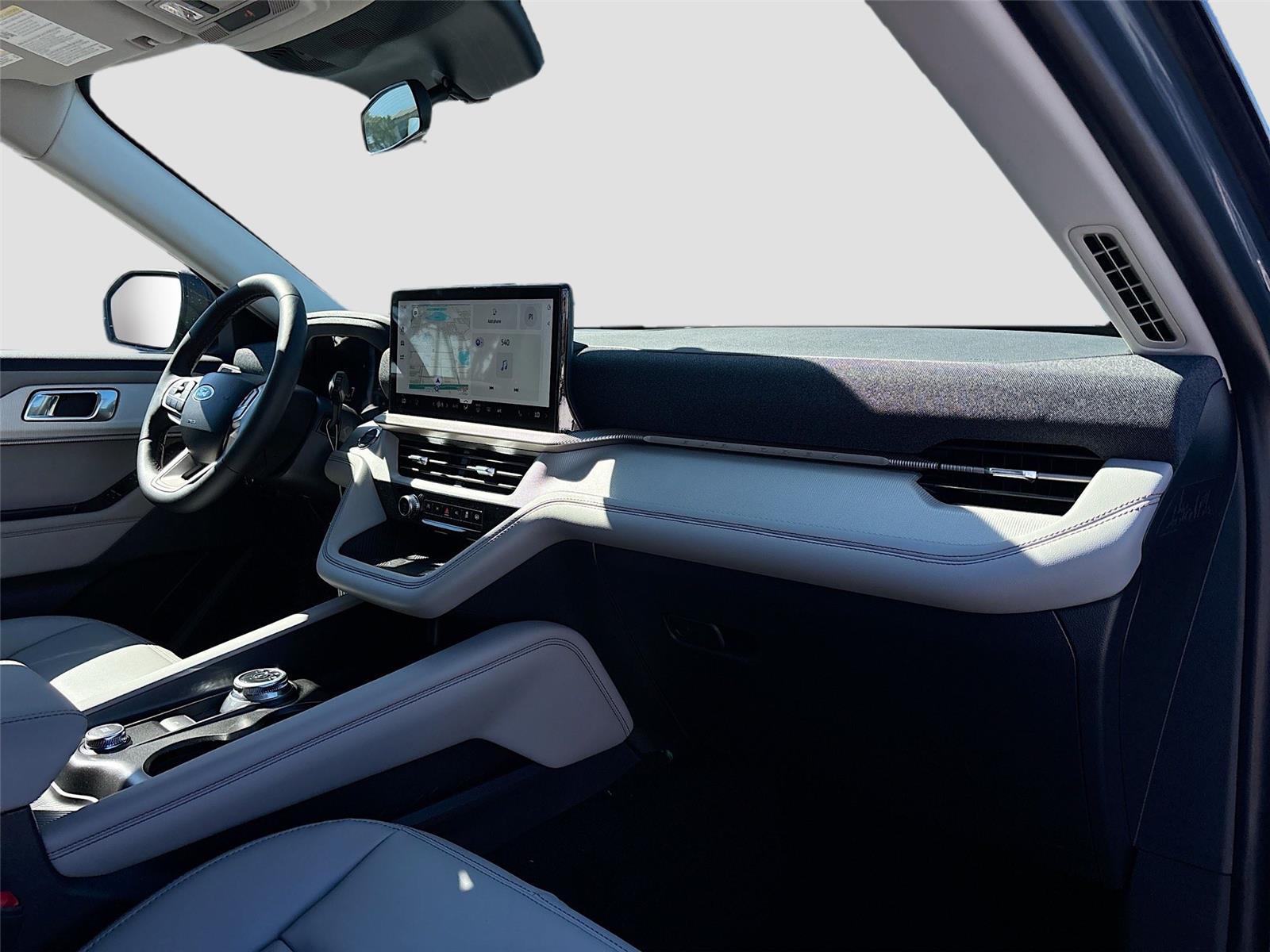 2026 Ford Explorer Active w/100A Pkg