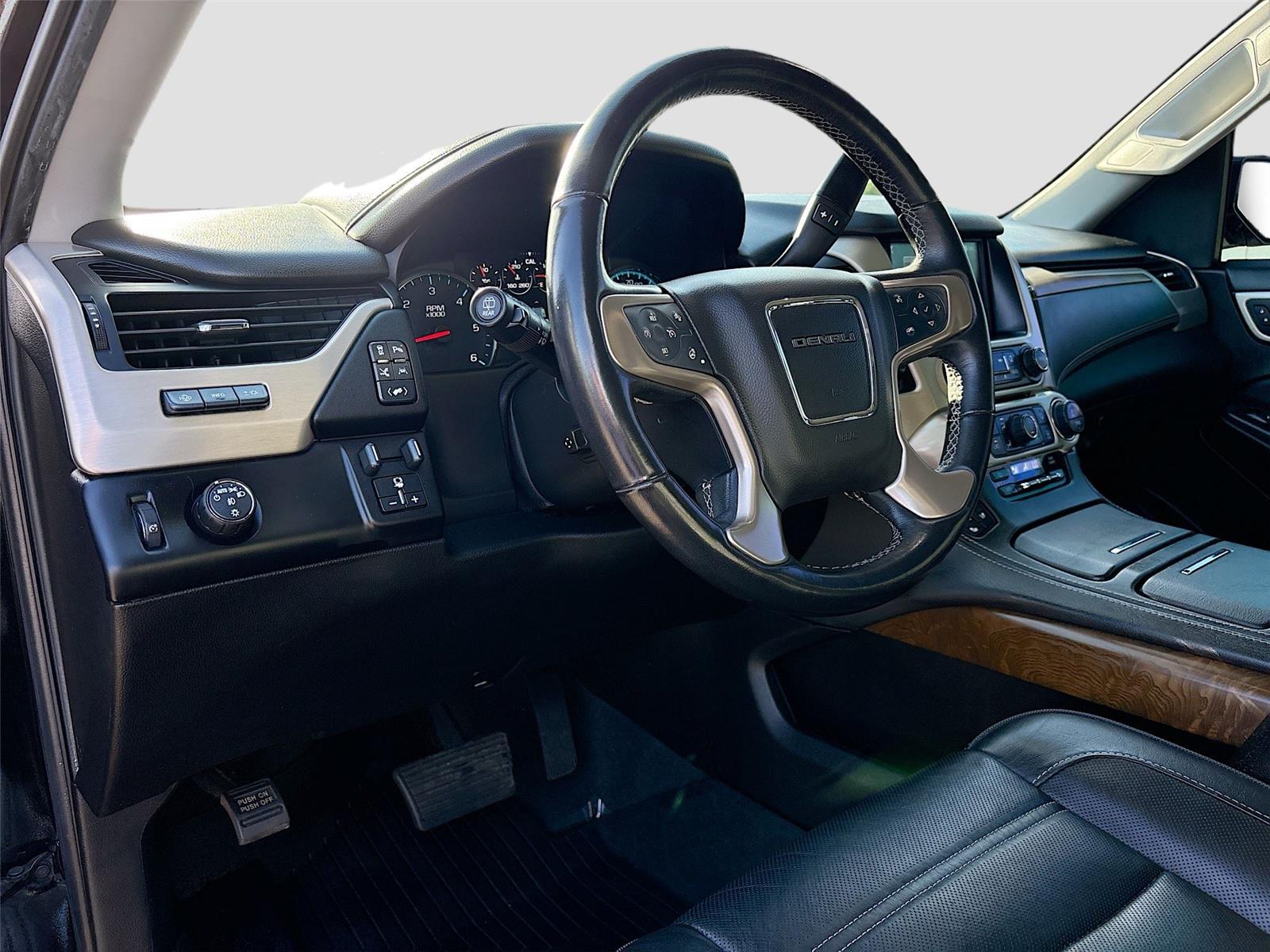 2020 GMC Yukon Denali
