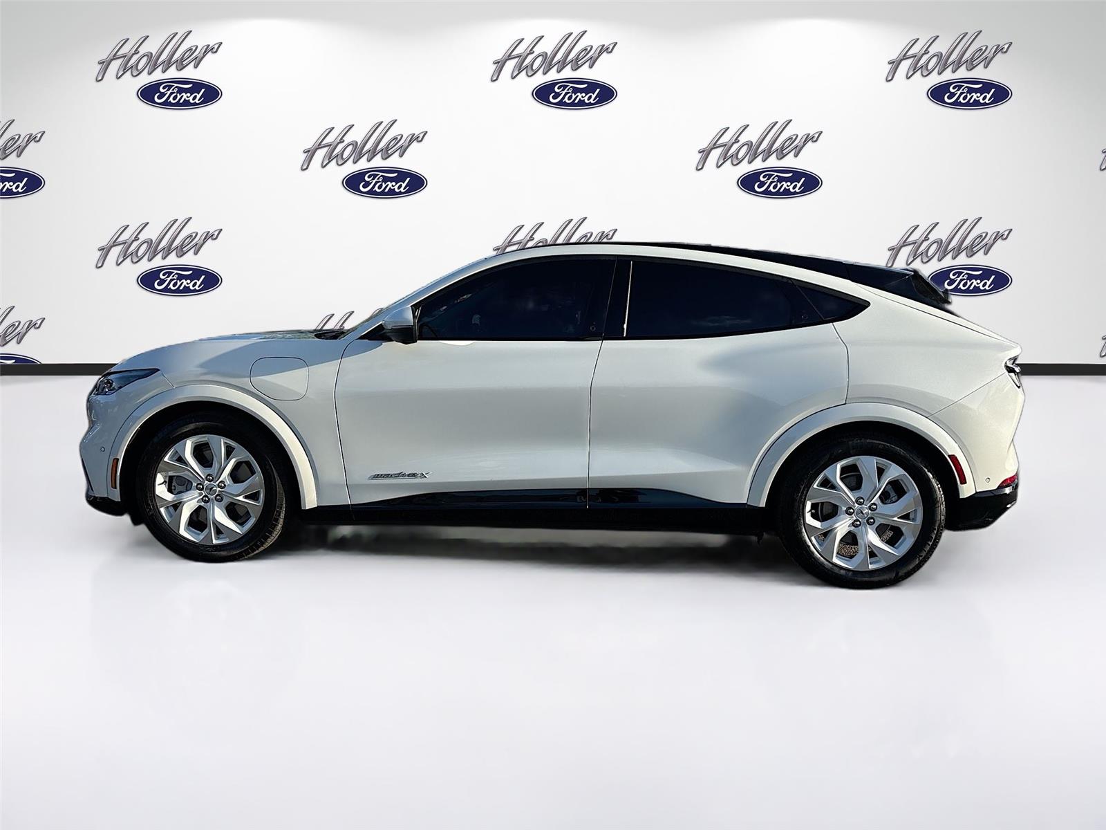 2022 Ford Mustang Mach-E Premium