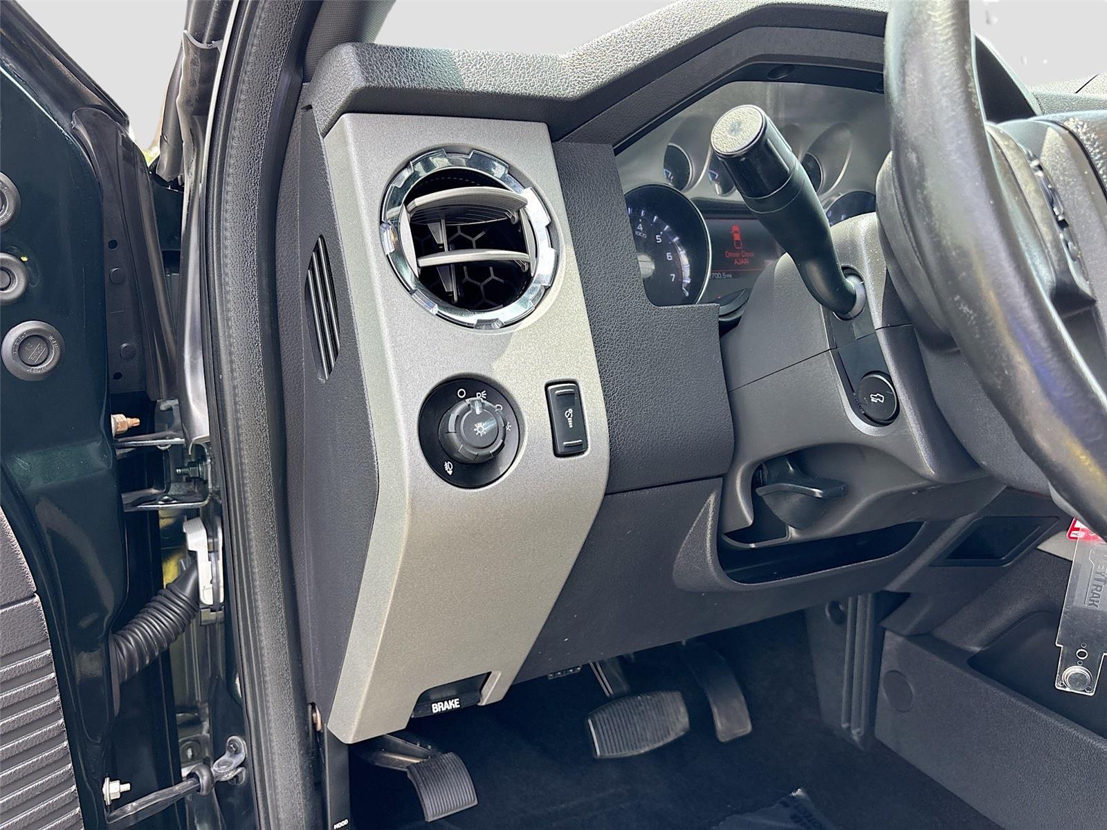 2013 Ford Super Duty F-250 SRW Lariat