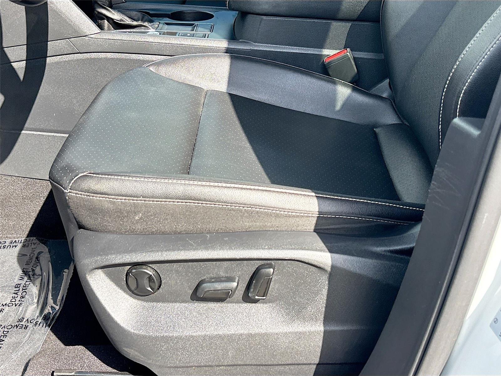 2020 Volkswagen Atlas Cross Sport 2.0T SE
