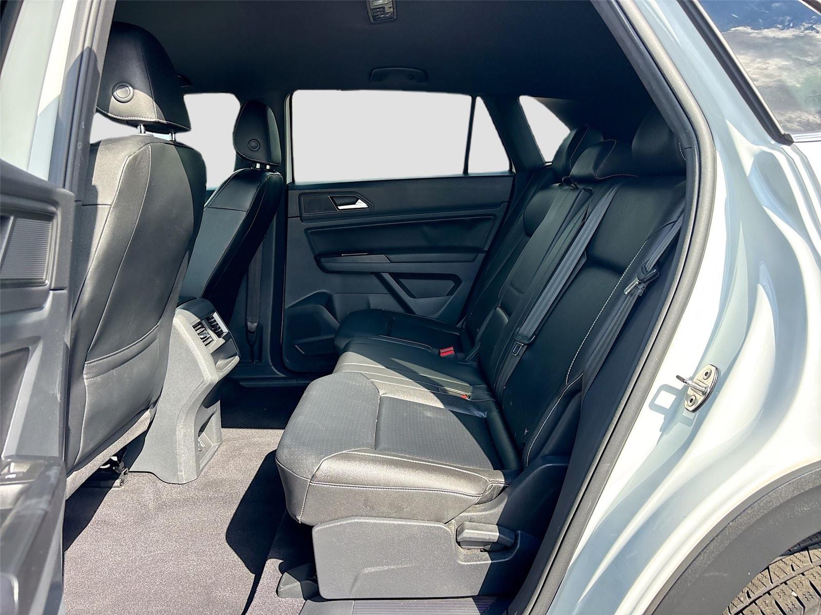 2020 Volkswagen Atlas Cross Sport 2.0T SE
