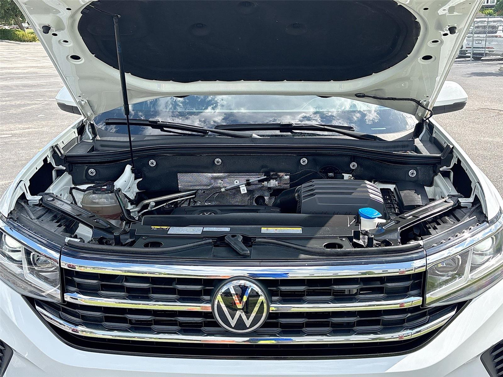 2020 Volkswagen Atlas Cross Sport 2.0T SE