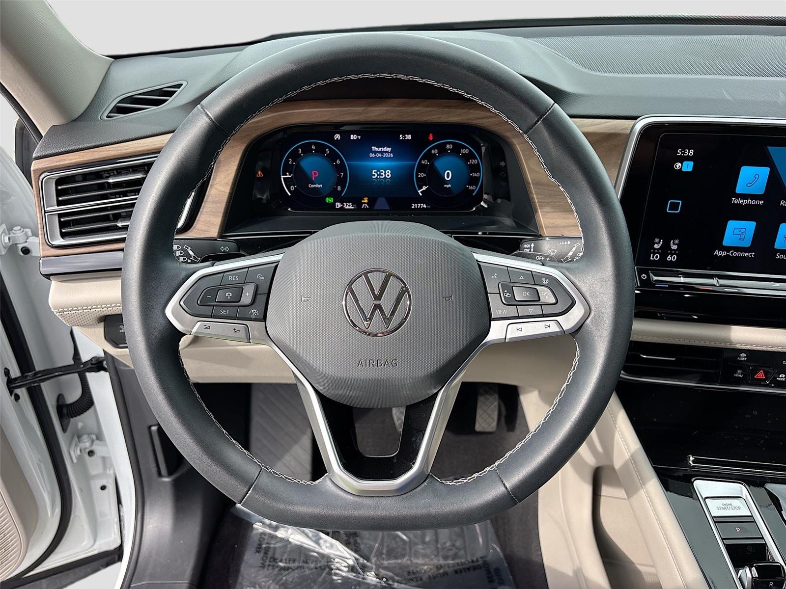 2024 Volkswagen Atlas 2.0T SE w/Technology