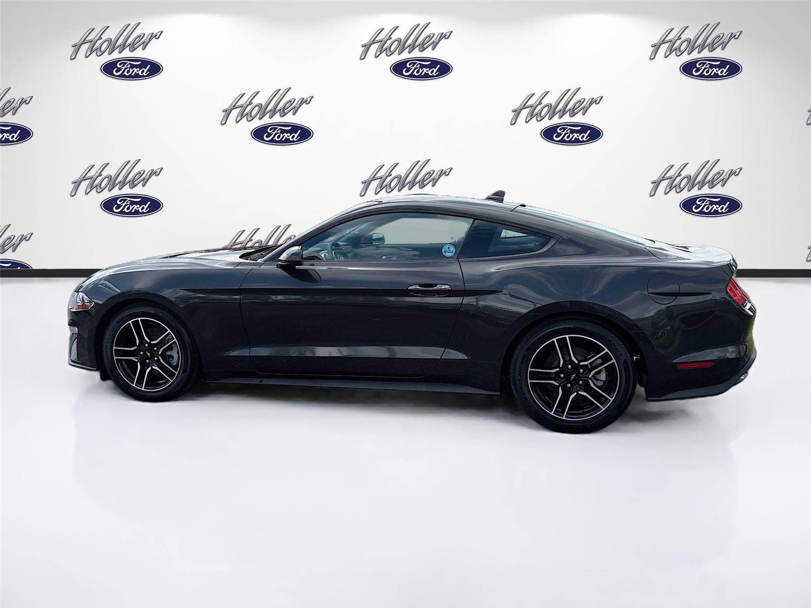 2022 Ford Mustang EcoBoost