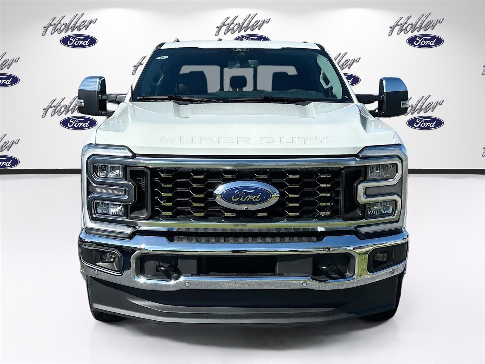 2026 Ford Super Duty F-350 DRW LARIAT