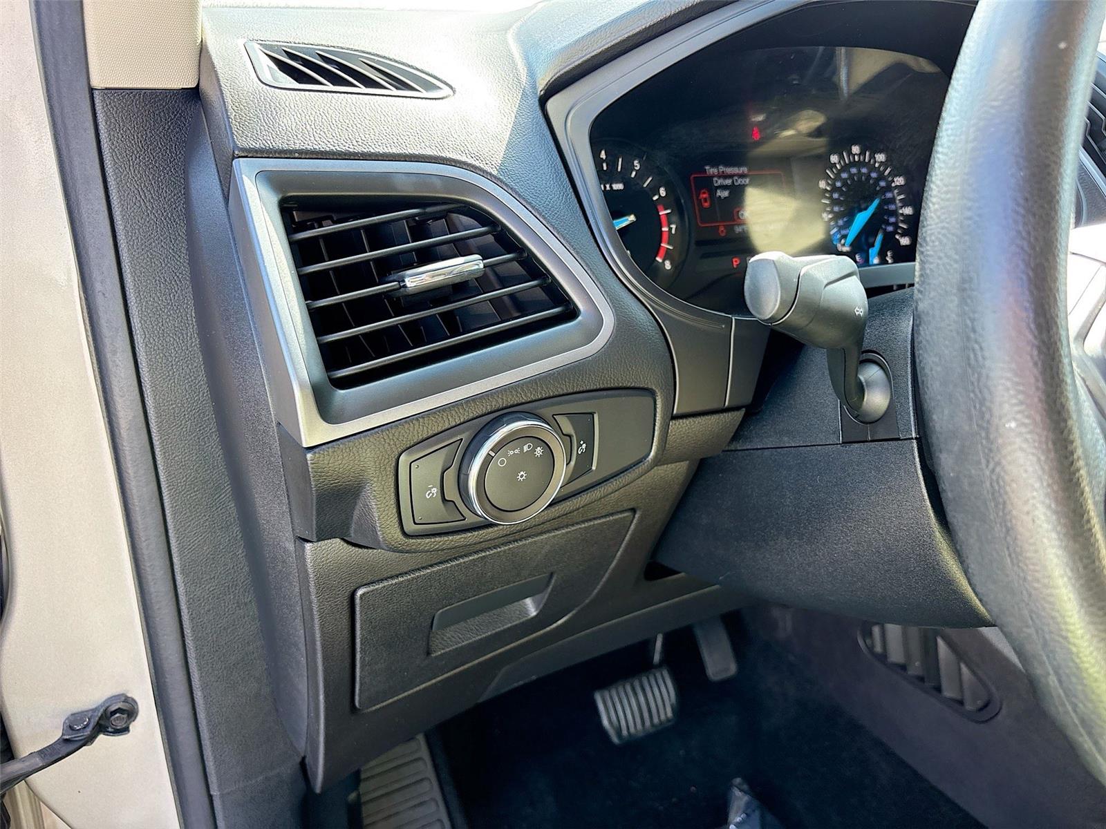 2017 Ford Edge SE
