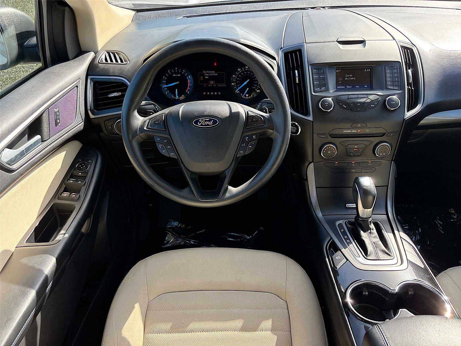 2017 Ford Edge SE