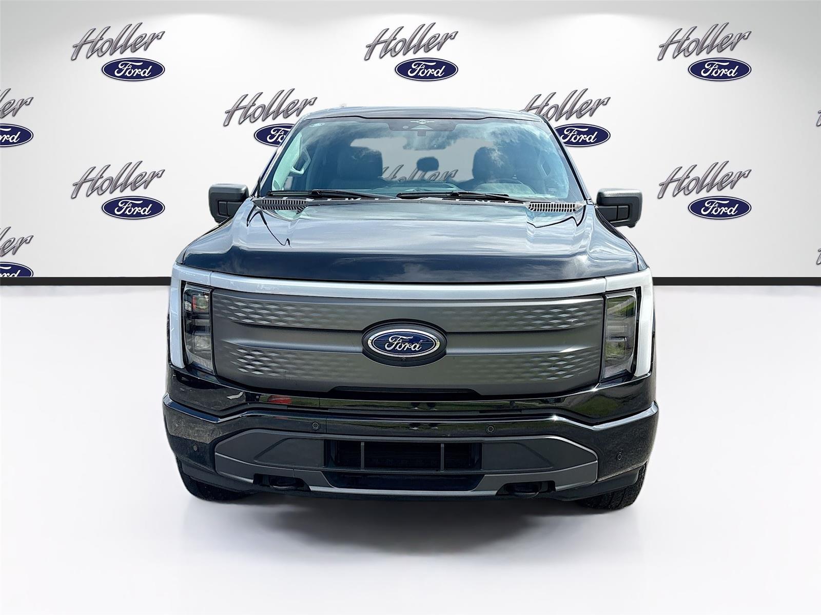 2023 Ford F-150 Lightning XLT