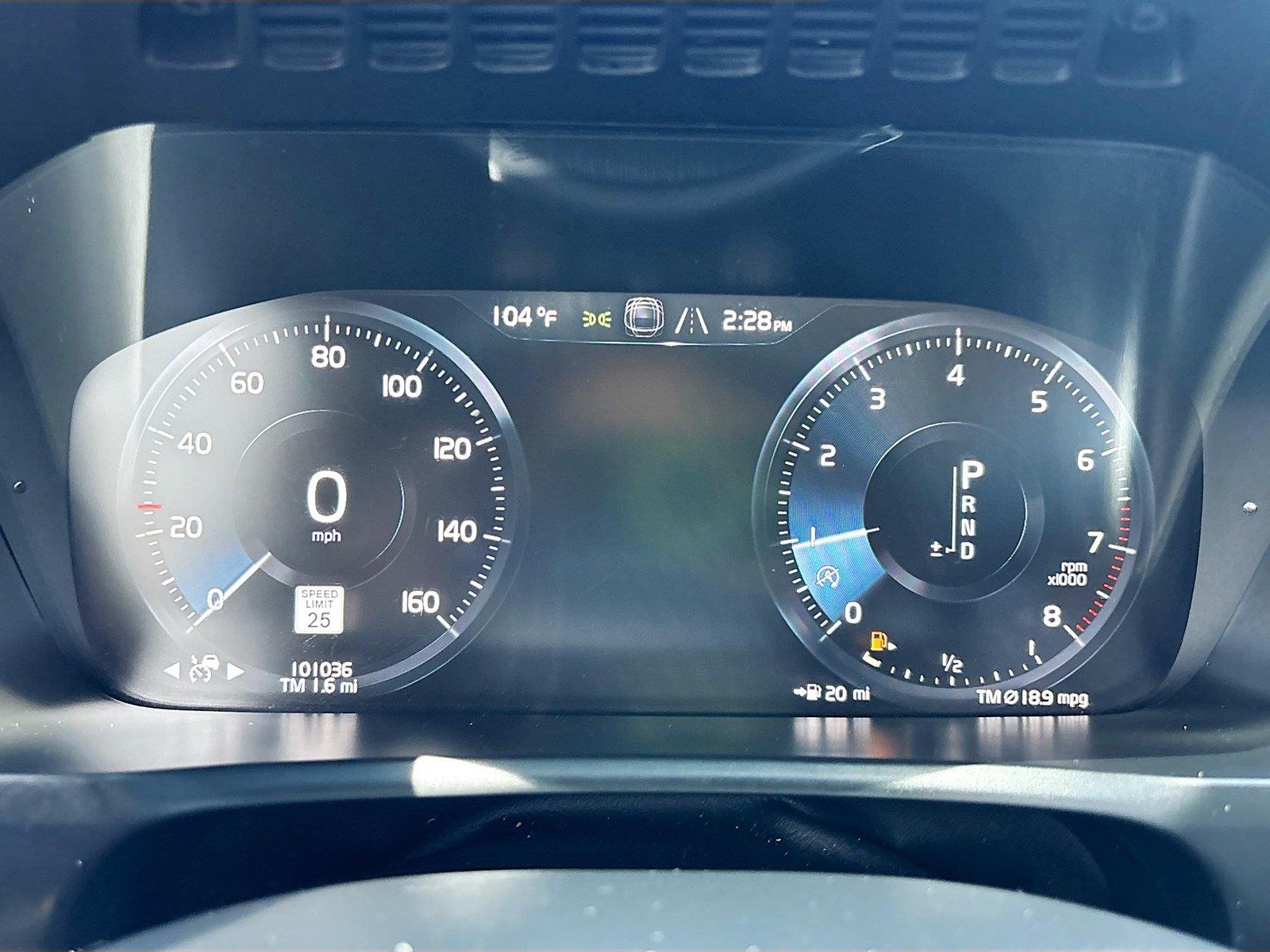 2016 Volvo XC90 T6 R-Design