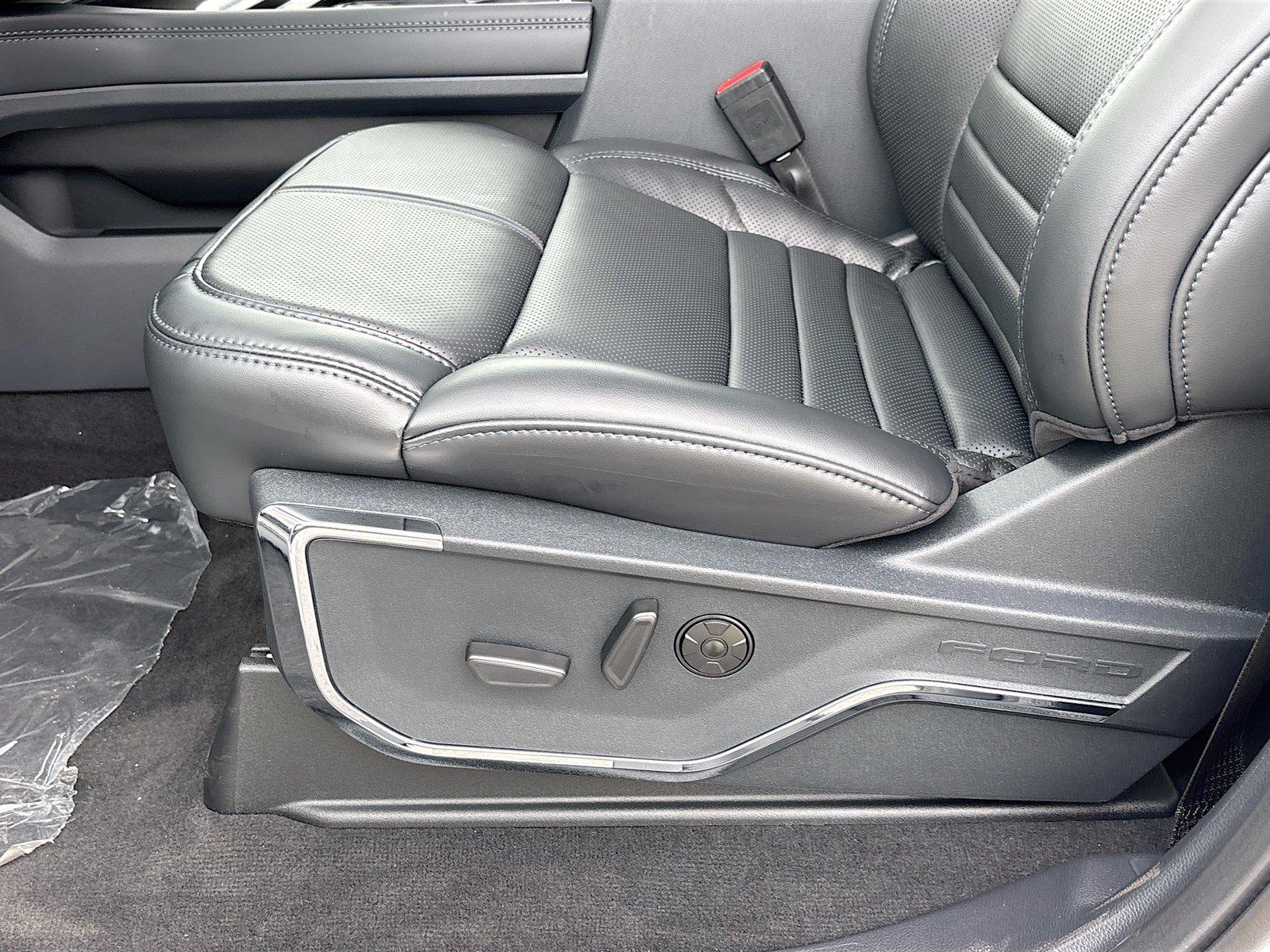 2026 Ford Super Duty F-350 SRW Platinum