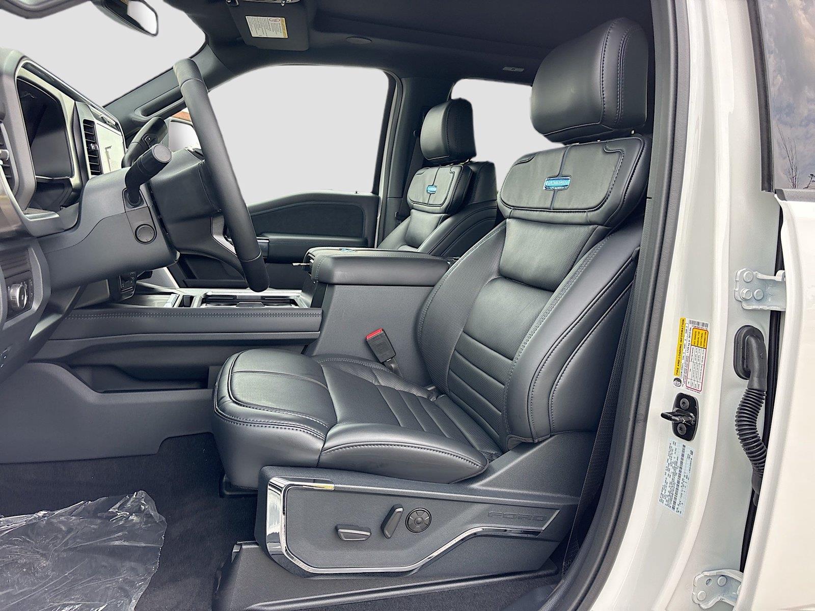 2026 Ford Super Duty F-350 SRW Platinum