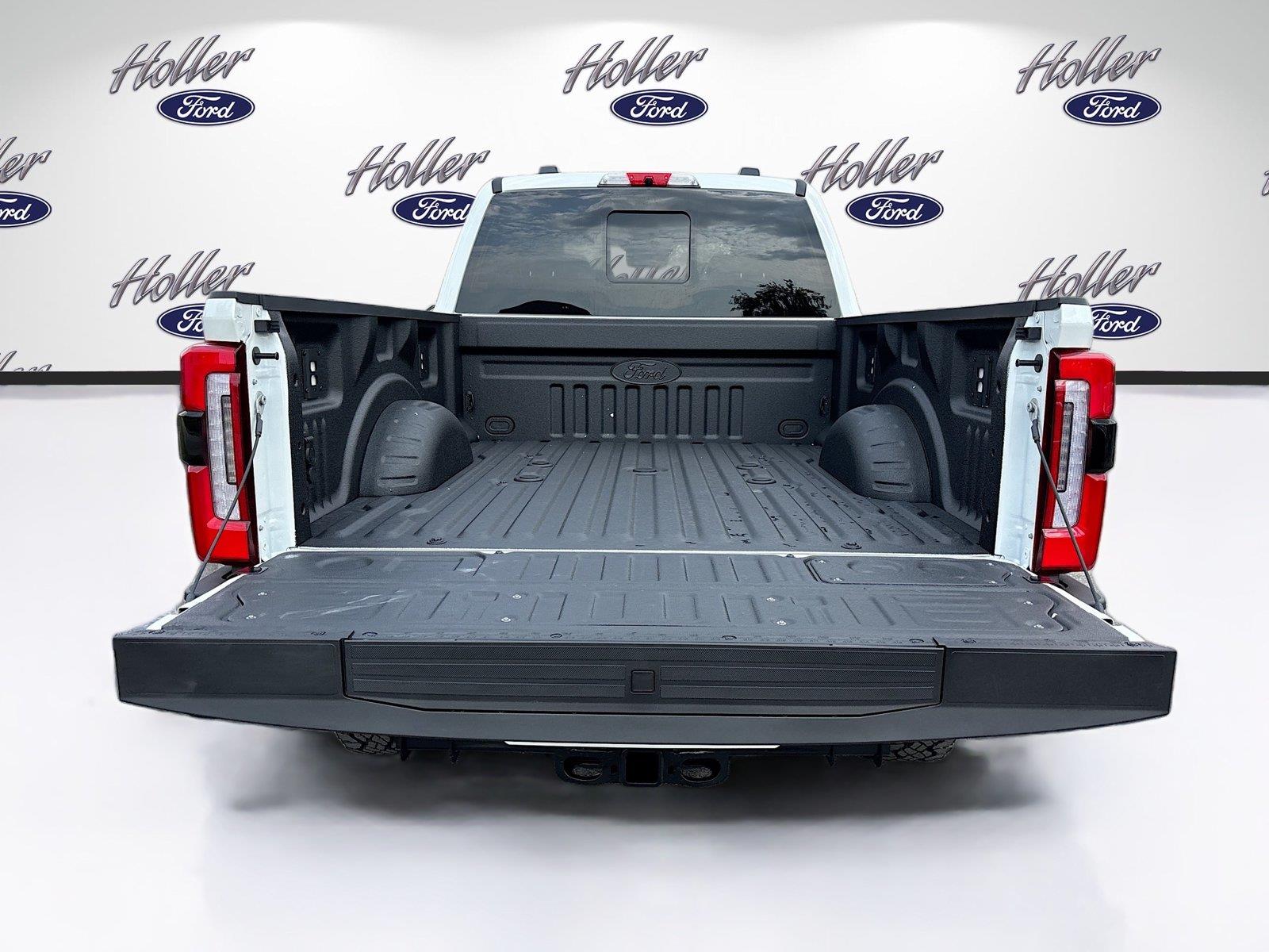 2026 Ford Super Duty F-350 SRW Platinum
