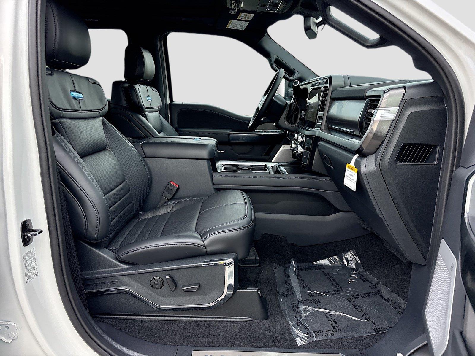 2026 Ford Super Duty F-350 SRW Platinum