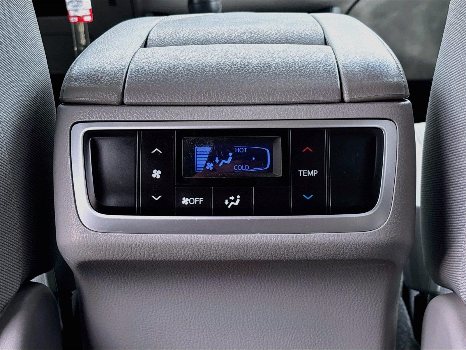 2015 Toyota Highlander LE