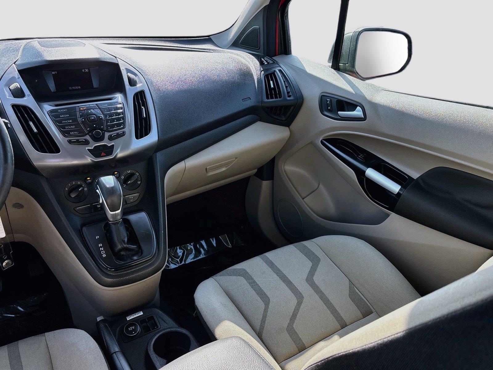 2017 Ford Transit Connect Wagon XLT