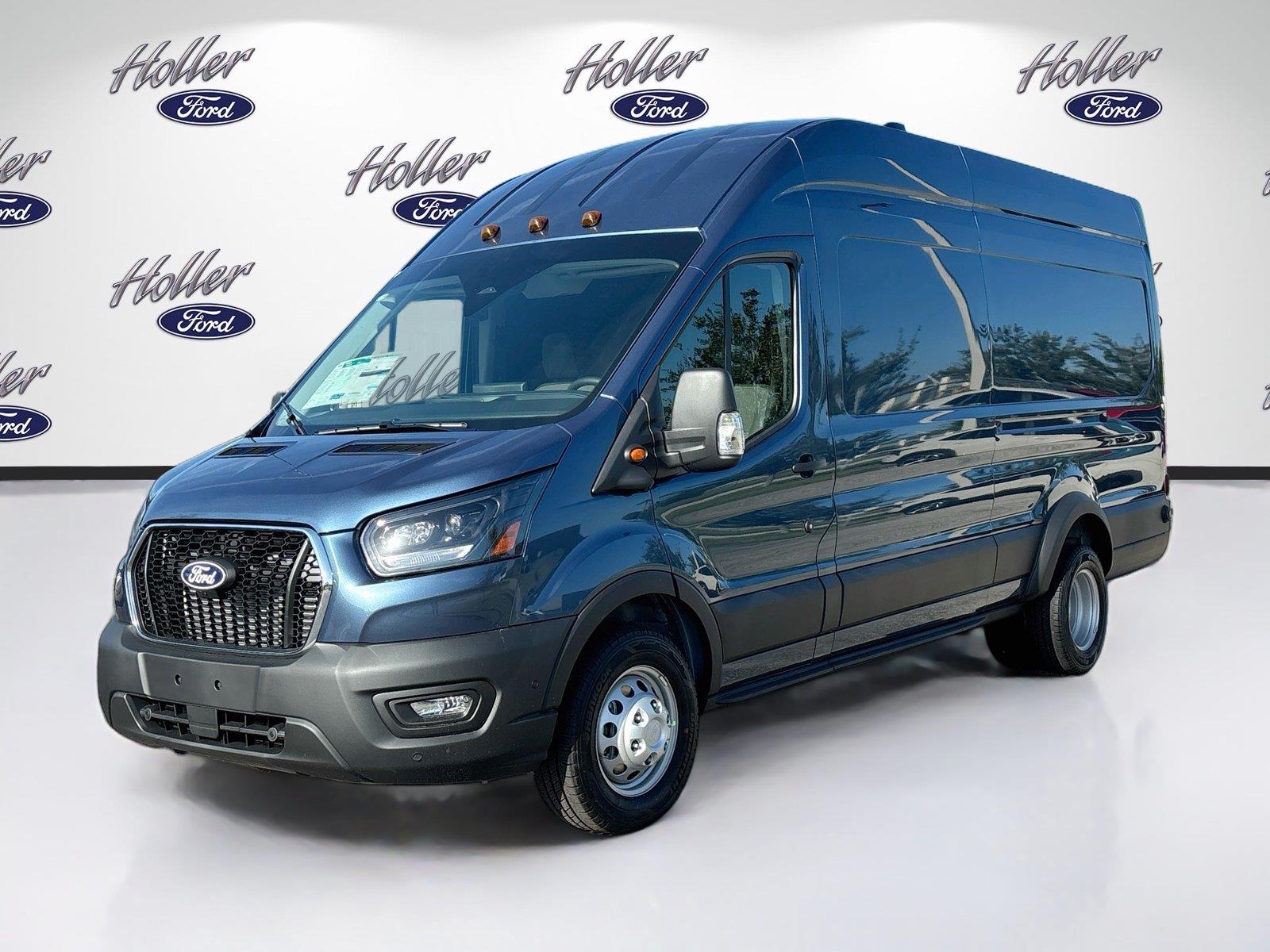 2026 Ford Transit Cargo Van T-350 HD 148″ EL HI RF 11000 GVWR DRW RW