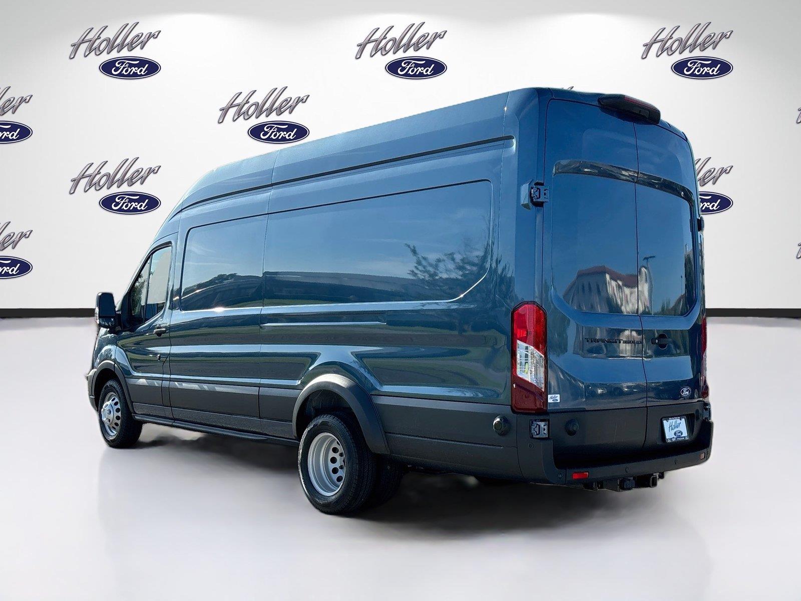2026 Ford Transit Cargo Van T-350 HD 148″ EL HI RF 11000 GVWR DRW RW
