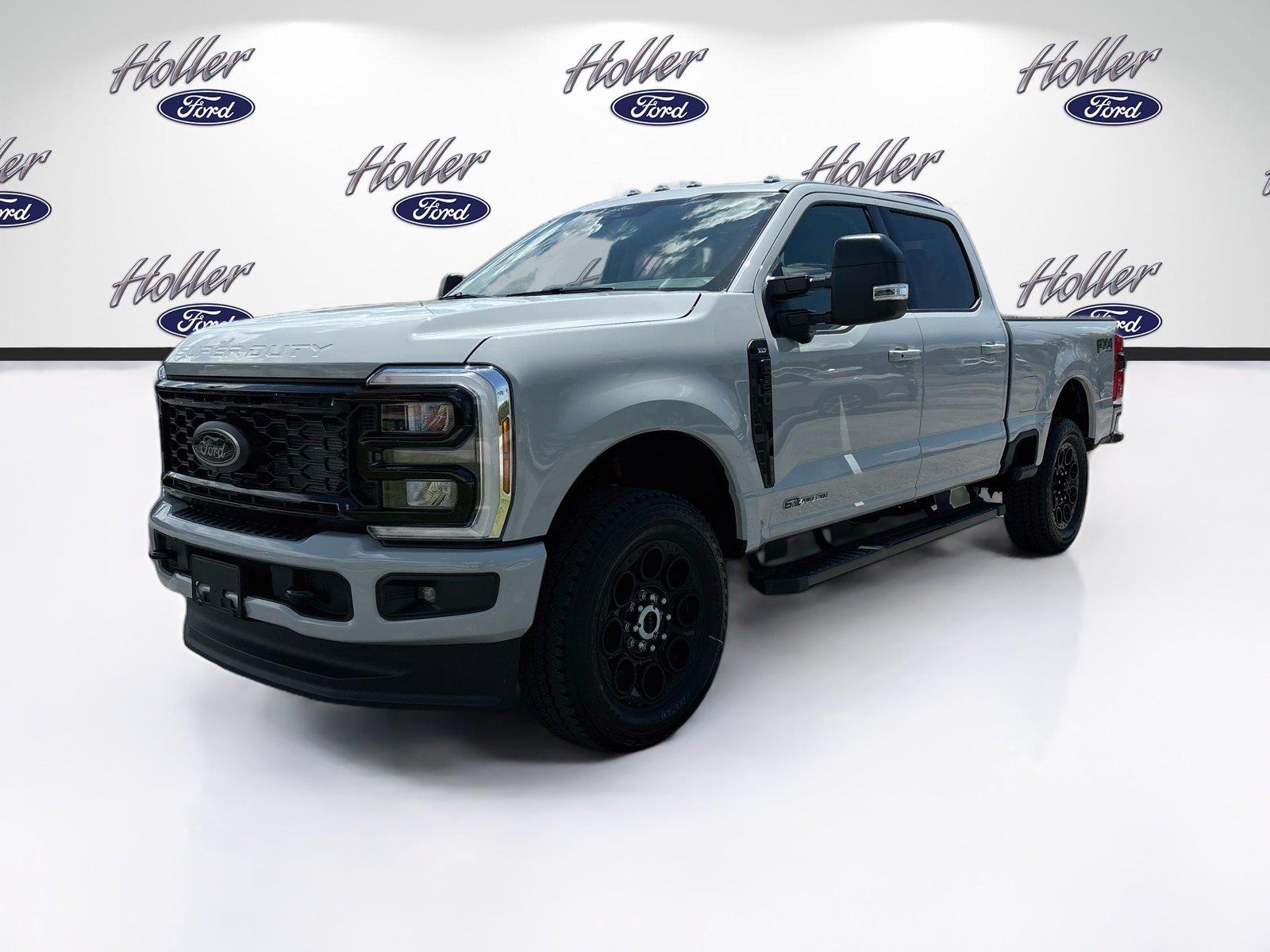 2026 Ford Super Duty F-350 SRW XLT