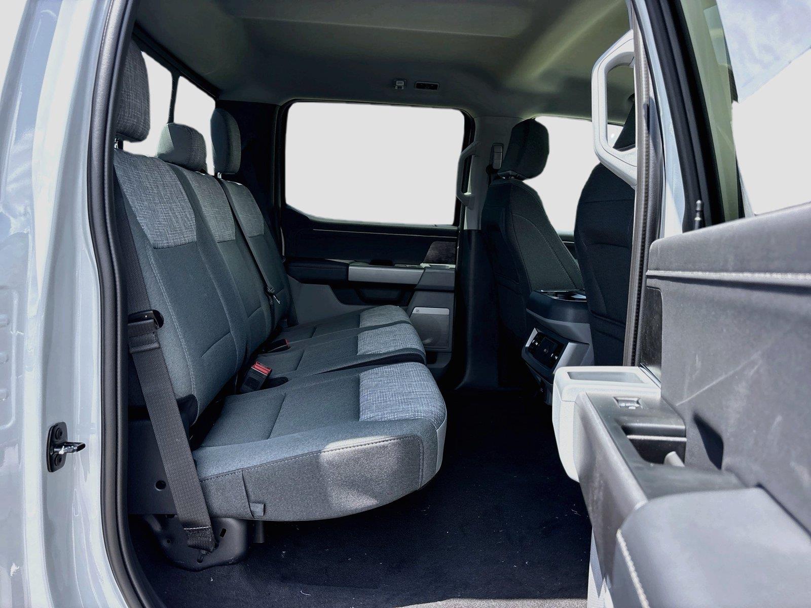 2026 Ford Super Duty F-350 SRW XLT