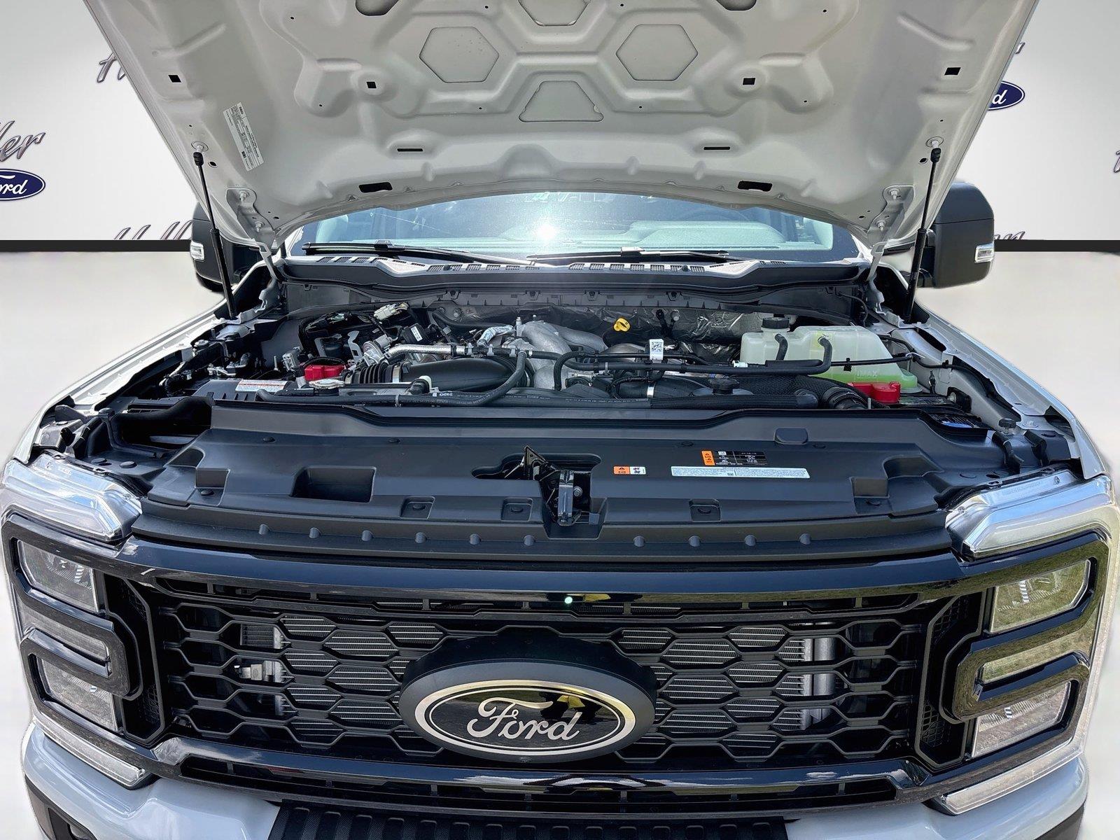 2026 Ford Super Duty F-350 SRW XLT