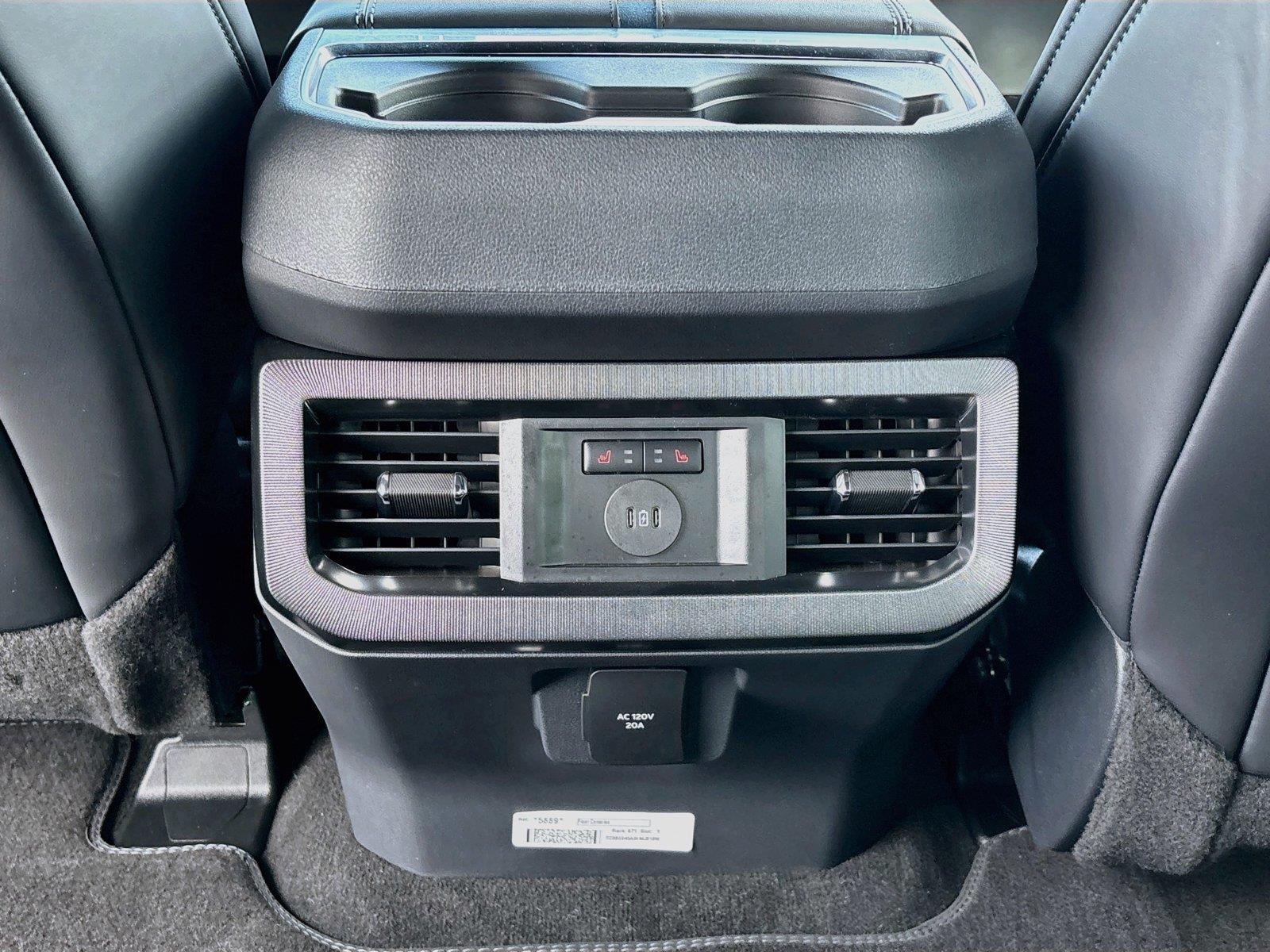 2026 Ford Super Duty F-350 SRW Platinum