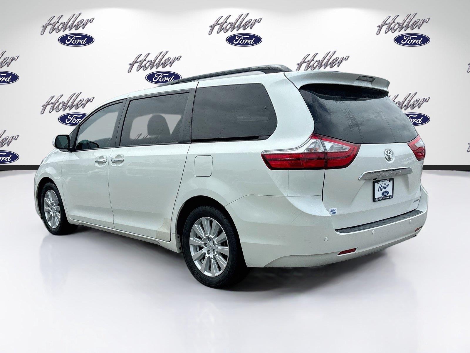 2017 Toyota Sienna Limited Premium 7-Passenger