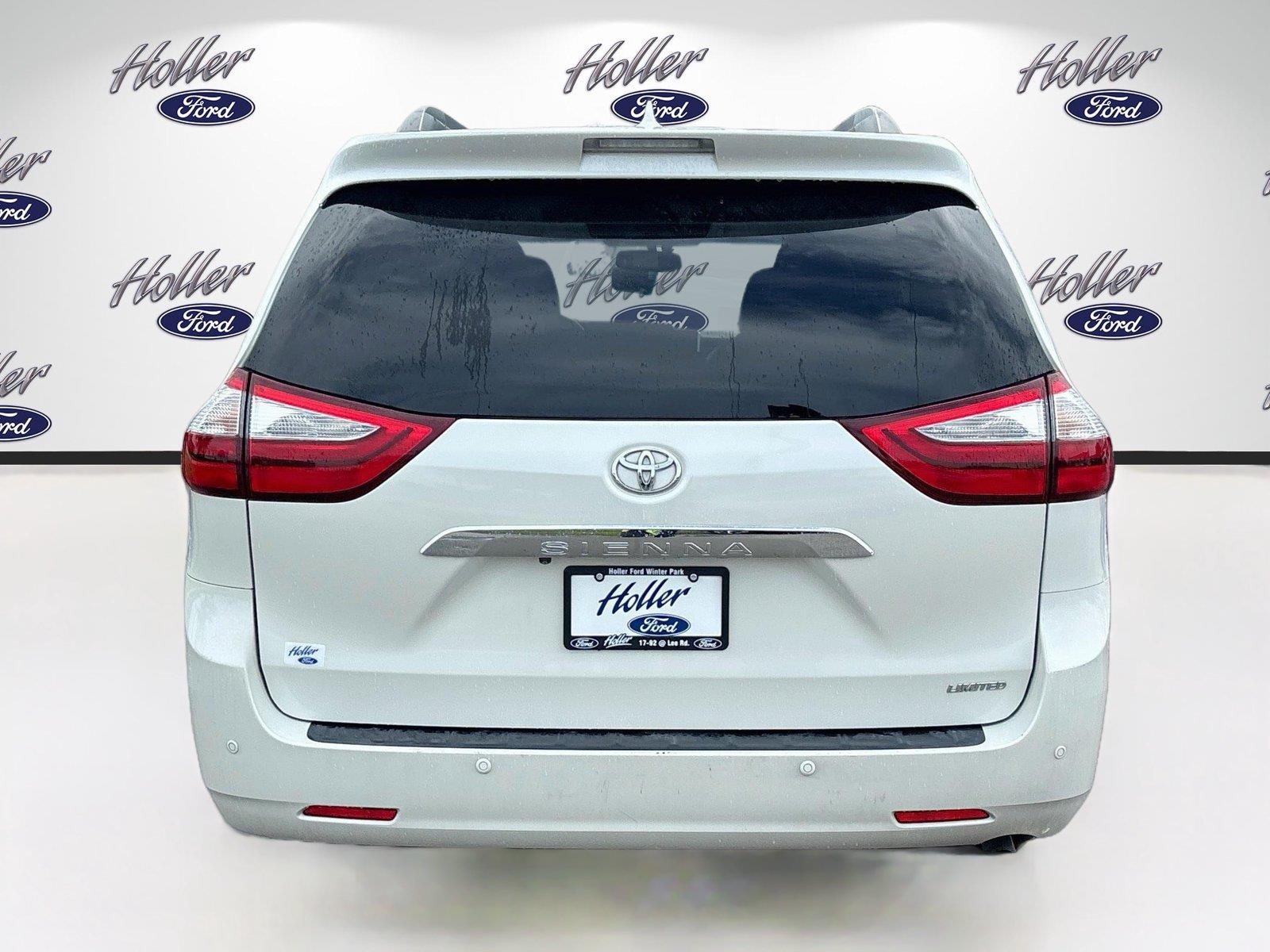2017 Toyota Sienna Limited Premium 7-Passenger