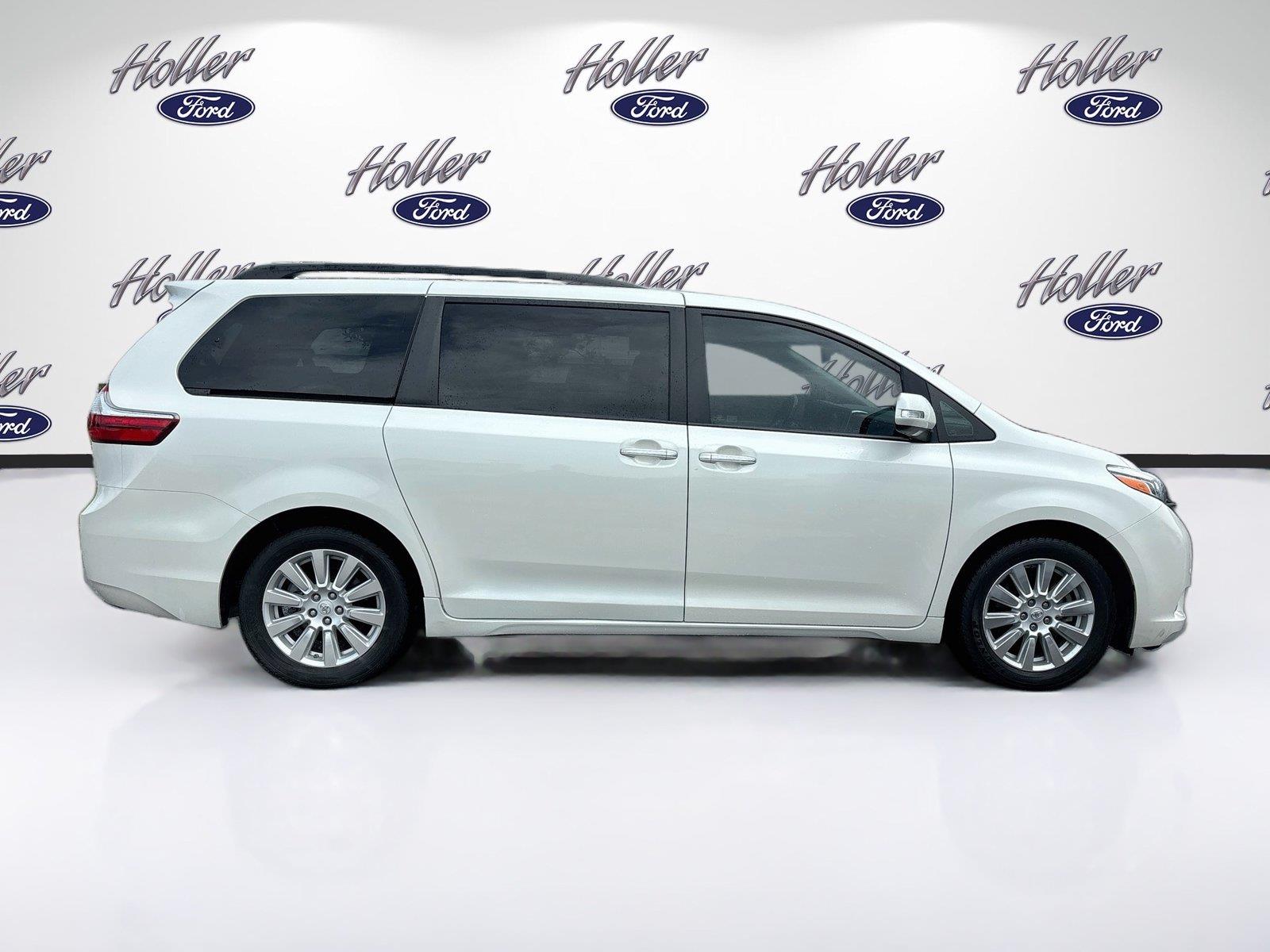 2017 Toyota Sienna Limited Premium 7-Passenger
