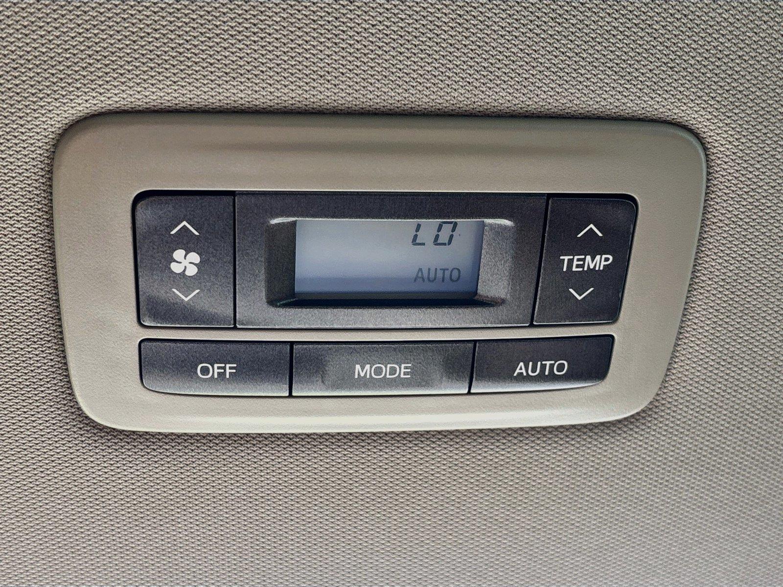 2017 Toyota Sienna Limited Premium 7-Passenger