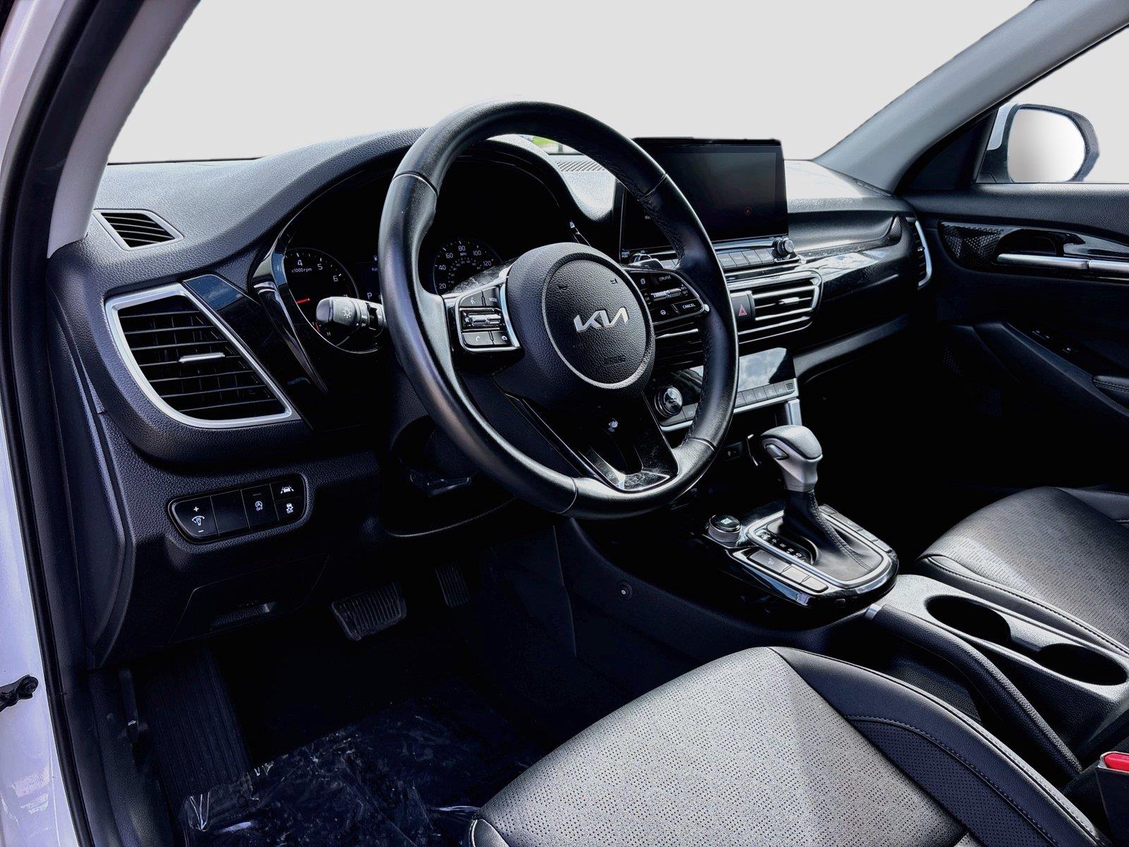 2023 Kia Seltos EX