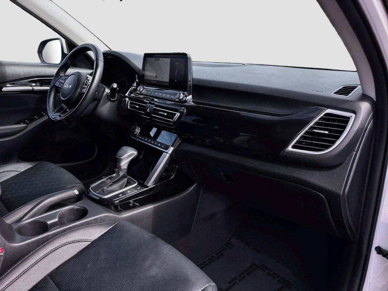 2023 Kia Seltos EX