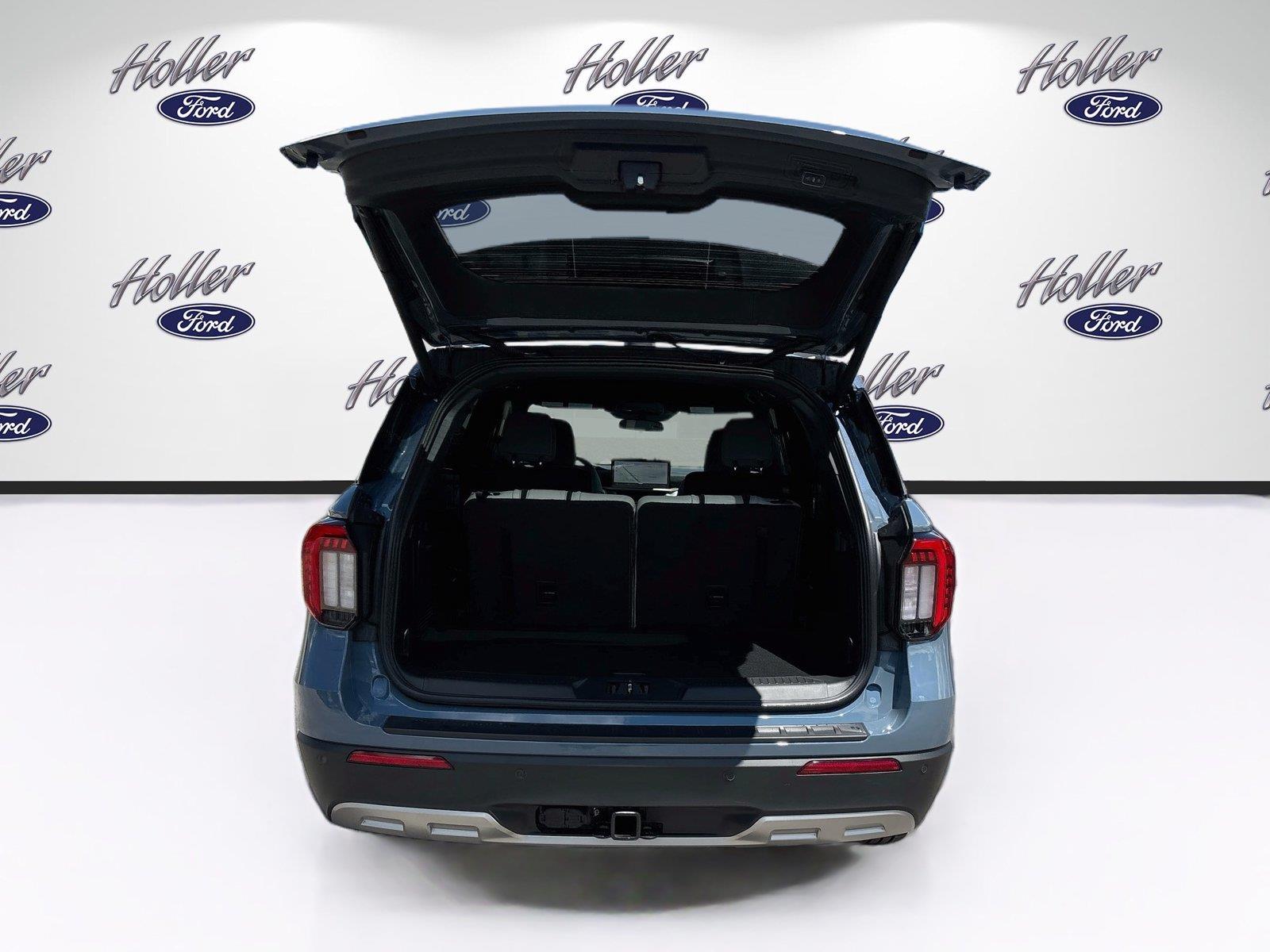 2027 Ford Explorer Active w/200A Pkg
