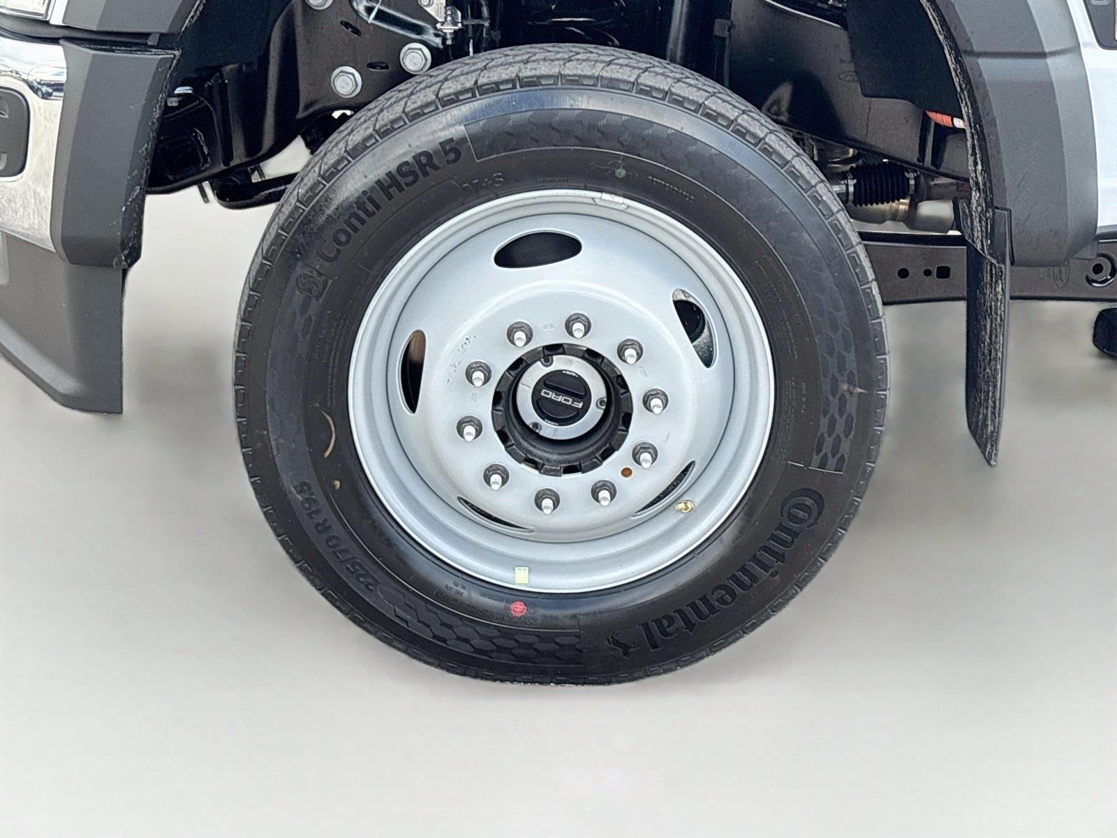 2026 Ford Super Duty F-450 DRW XL