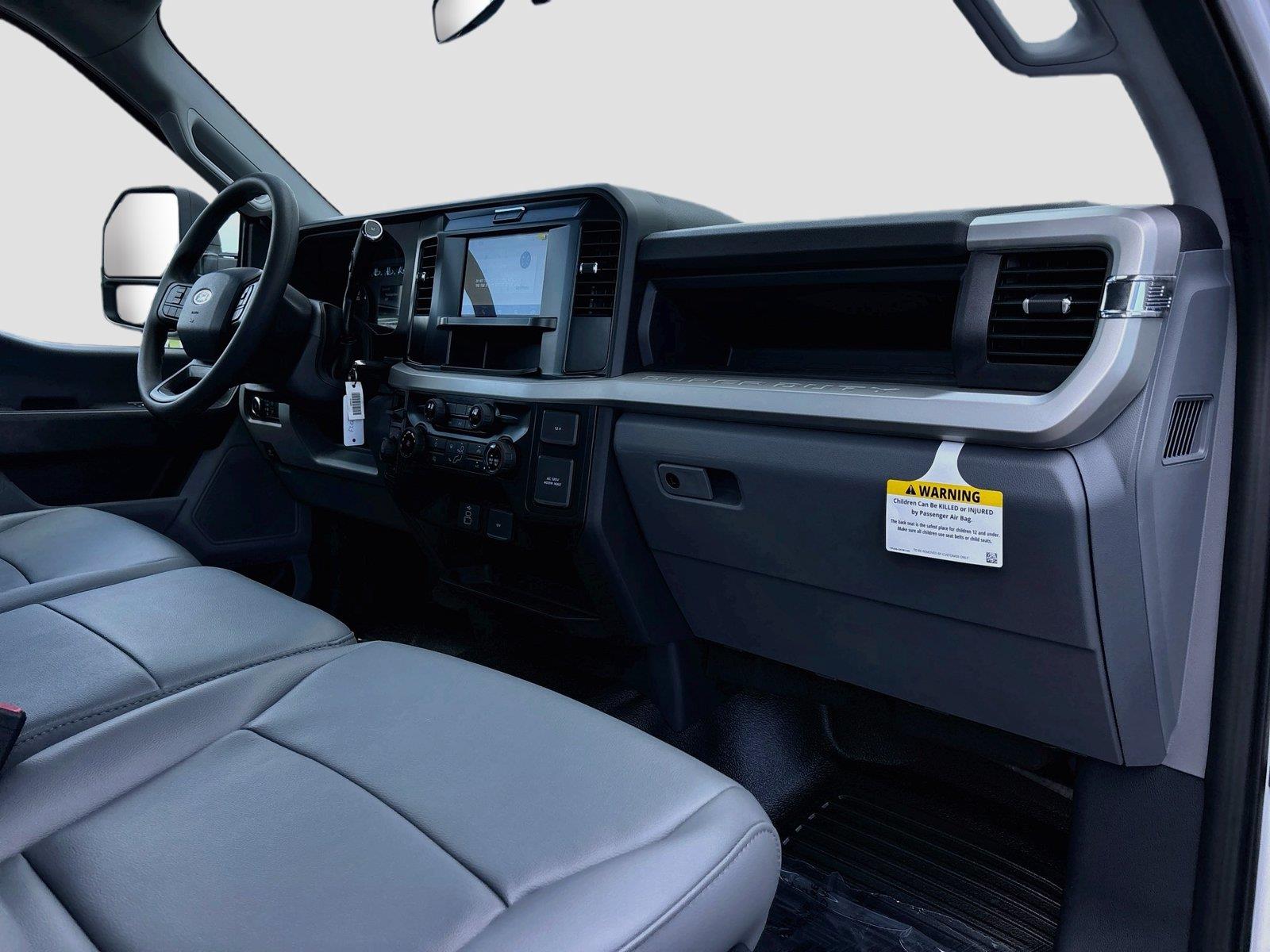 2026 Ford Super Duty F-450 DRW XL