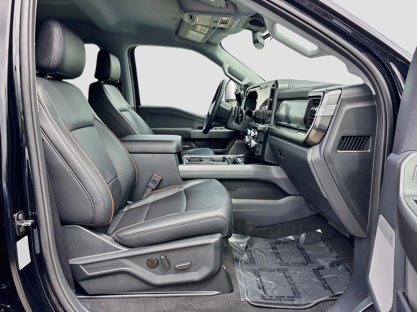 2027 Ford Super Duty F-450 DRW LARIAT