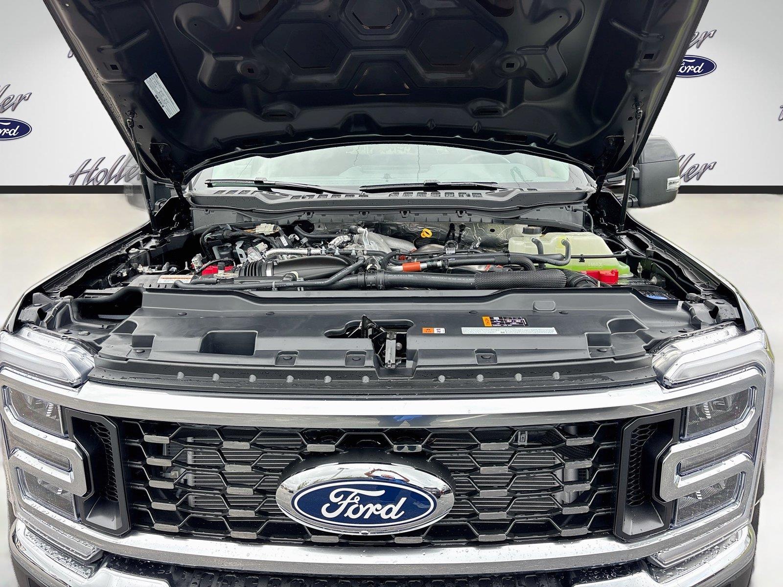 2027 Ford Super Duty F-450 DRW LARIAT
