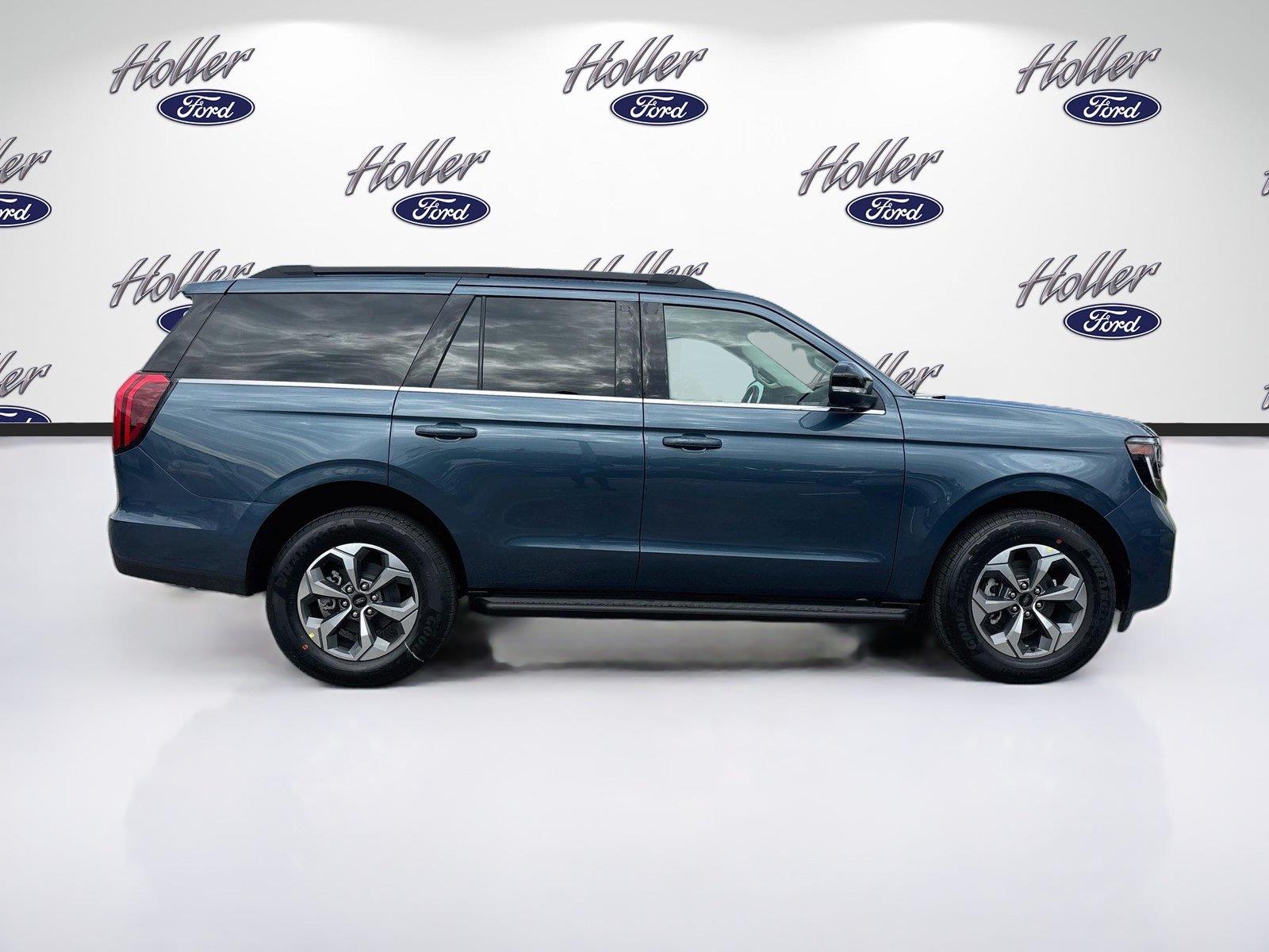 2027 Ford Expedition Active